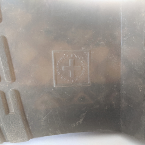 Children's Doc Marten Boots - Picture 4 of 10